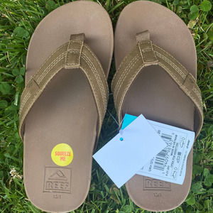 NWT Reef Kids  Kids Cushion Phantom Flip Flops Sandals in Tan (Size 13/1)